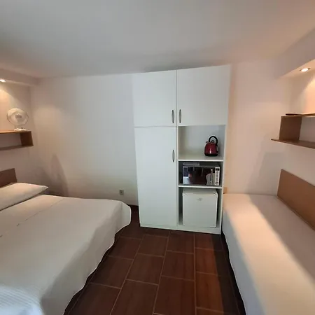 Διαμέρισμα & Morze I *